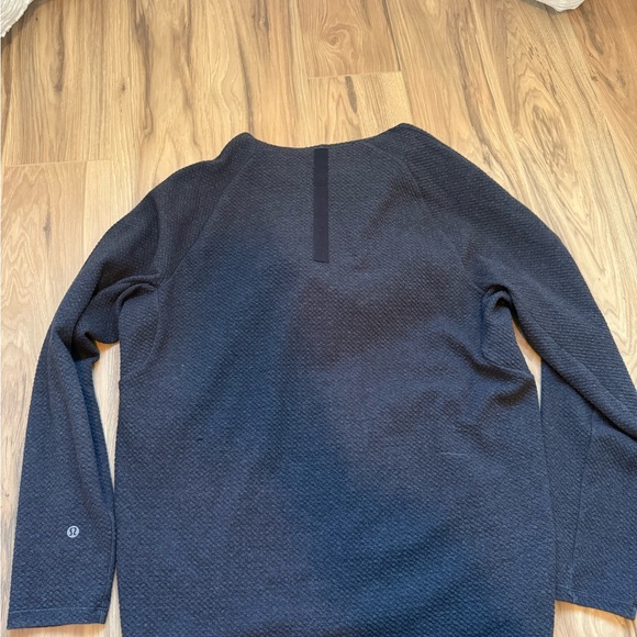 Grayish/Black Lululemon Men’s Hooded Sweater Size L - Picture 3 of 3